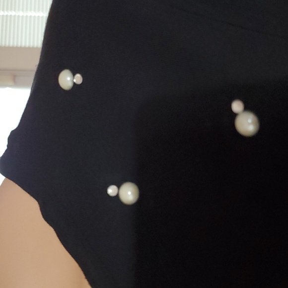 Adrienne Vittadini Black BeadedTunic, M - Picture 3 of 4